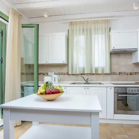 Mytikas Villa *