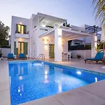 Vila Mytikas