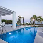 Vila Mytikas