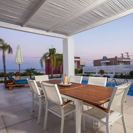 Mytikas Villa *