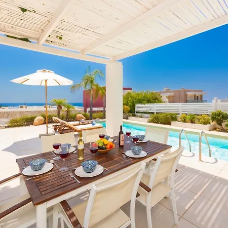 Mytikas Villa *